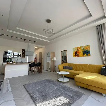 Tj Apartment *